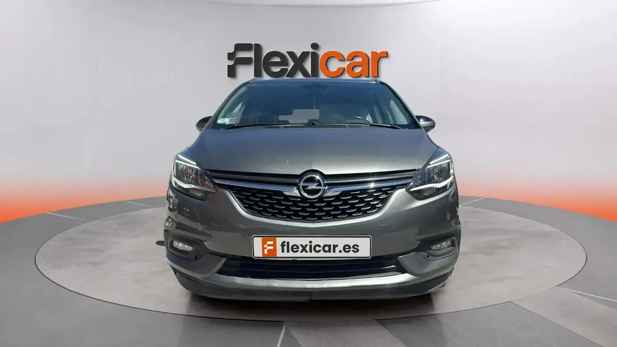 Usado Opel Zafira Tourer 135 CV (99 kW) 2017 Gris Monovolumen