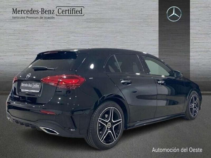 Usado Mercedes A200 151 CV (111 kW) 2024 Negro Utilitario