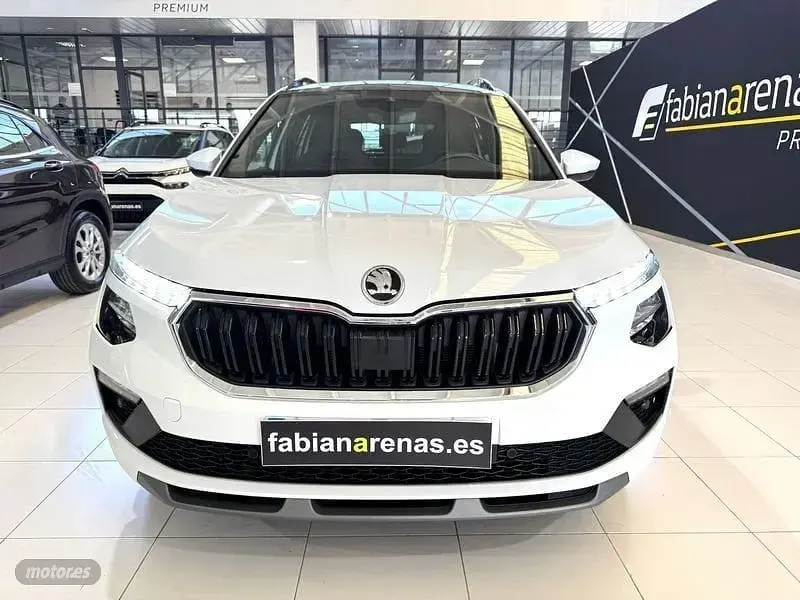 Usado Skoda Kamiq 115 CV (84 kW) 2024 Blanco SUV