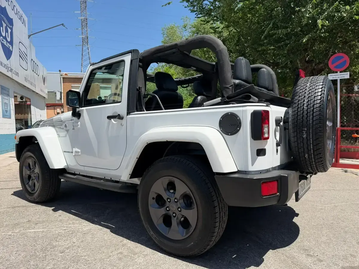 Usado Jeep Wrangler Sport 200 CV (147 kW) 2018 Blanco SUV