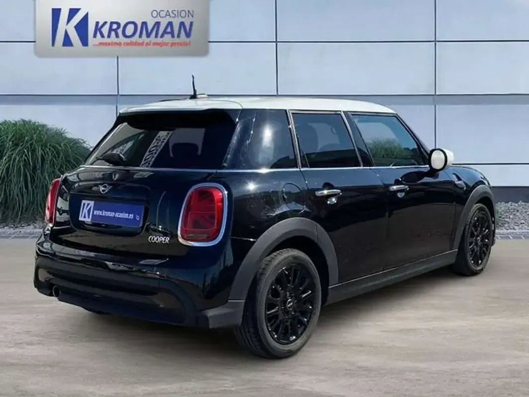 Usado Mini Cooper 136 CV (100 kW) 2022 Negro Utilitario