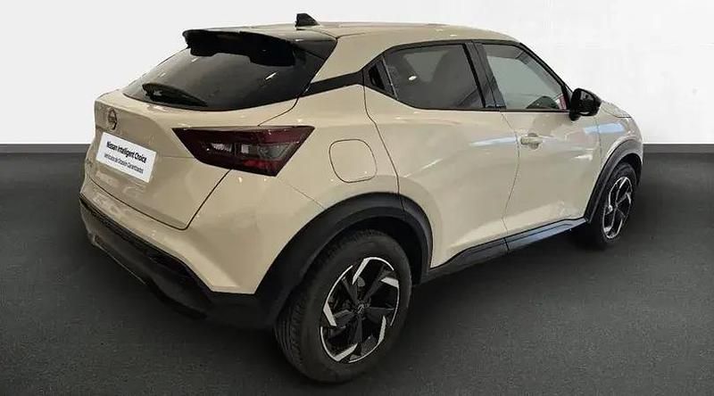 Usado Nissan Juke N-Connecta 114 CV (83 kW) 2024 Lunar white (metalizado) SUV