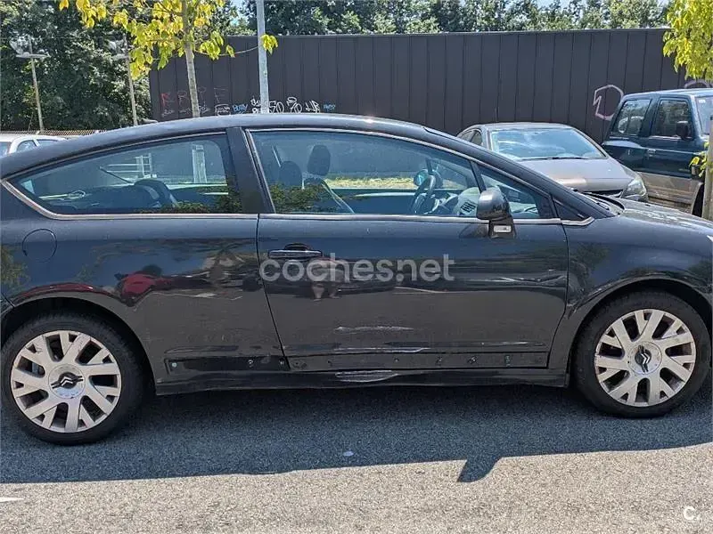 Usado Citroën C4 110 CV (80 kW) 2005 Negro Berlina