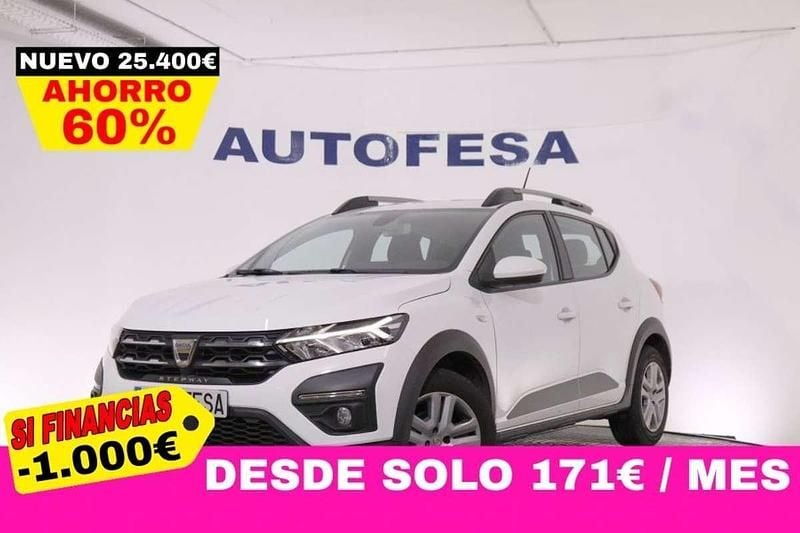 Usado Dacia Sandero Expression 101 CV (74 kW) 2022 Blanco Berlina