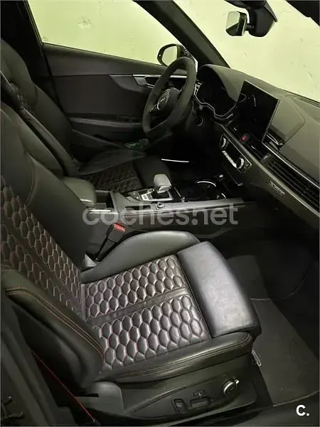 Usado Audi RS4 450 CV (330 kW) 2020 Negro Familiar