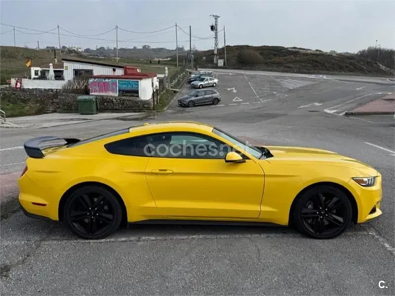 Käytetty Ford Mustang Fastback 314 HP (230 kW) 2019 Keltainen Coupe - kaksiovinen