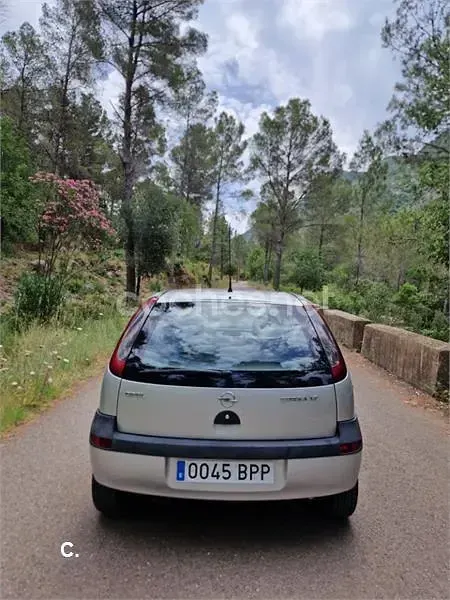 Usado Opel Corsa SRi 75 CV (55 kW) 2001 Gris / plata Utilitario