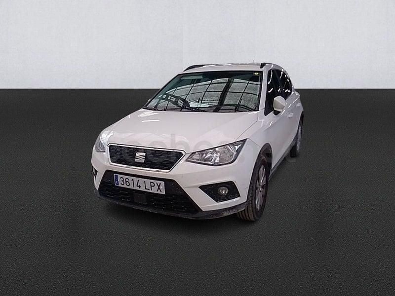 Usado Seat Arona Style 110 CV (80 kW) 2021 Blanco SUV