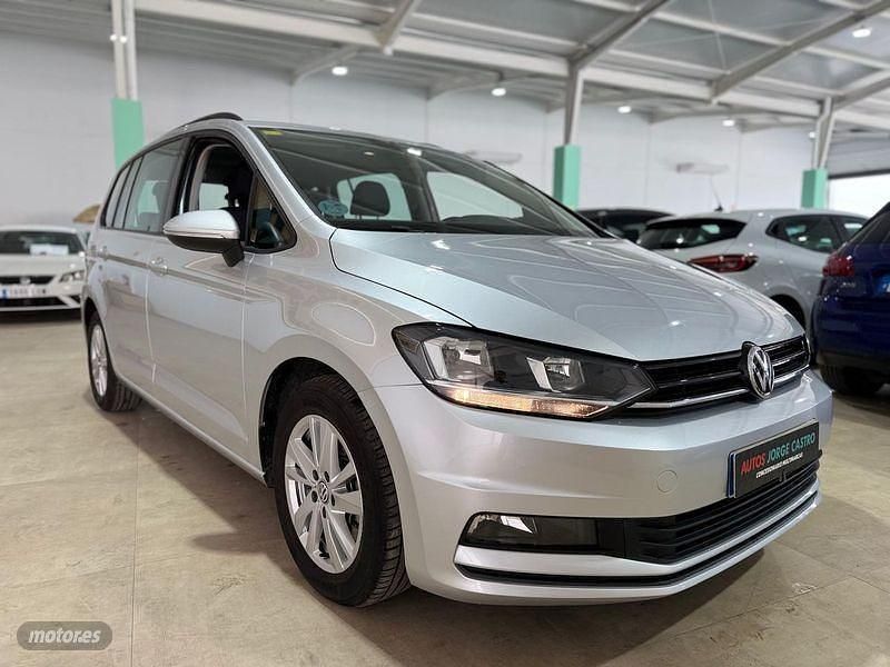 Usado VW Touran Edition 115 CV (84 kW) 2020 Gris Monovolumen