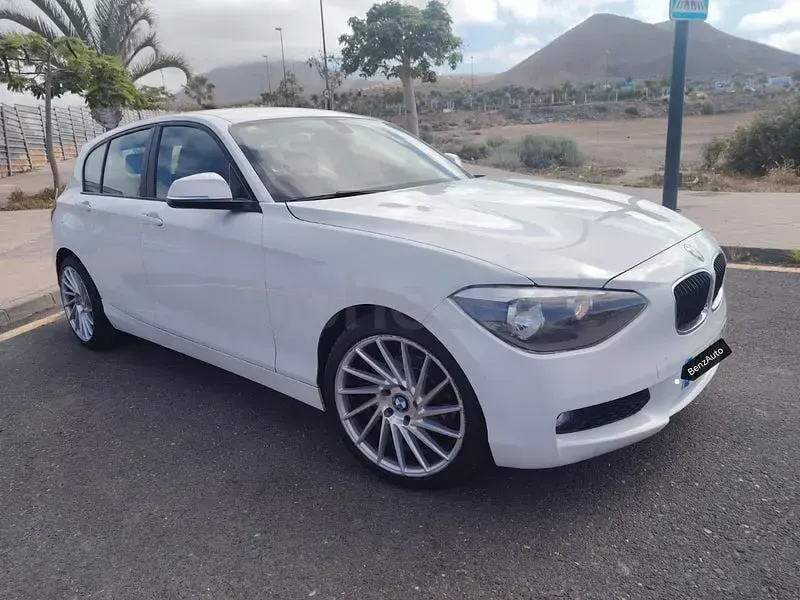 Usado BMW 116 Efficient Dynamics 116 CV (85 kW) 2015 Blanco Utilitario
