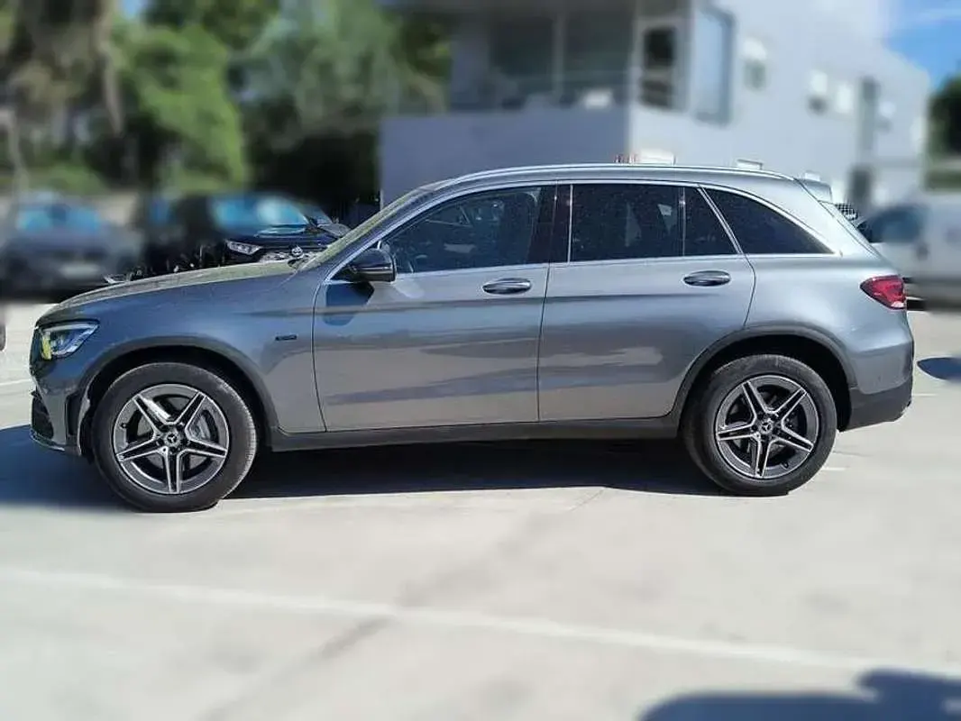 Usado Mercedes GLC300 321 CV (236 kW) 2022 Gris SUV