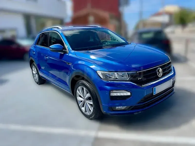 Usado VW T-Roc Advance 110 CV (80 kW) 2022 Azul SUV