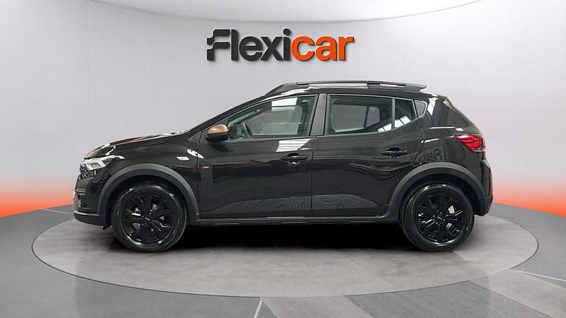 Usado Dacia Sandero Extreme 101 CV (74 kW) 2025 Gris Utilitario