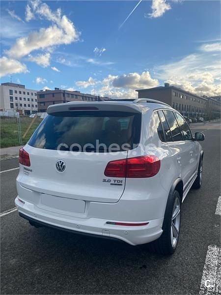Usado VW Tiguan R-line 140 CV (102 kW) 2012 Blanco SUV