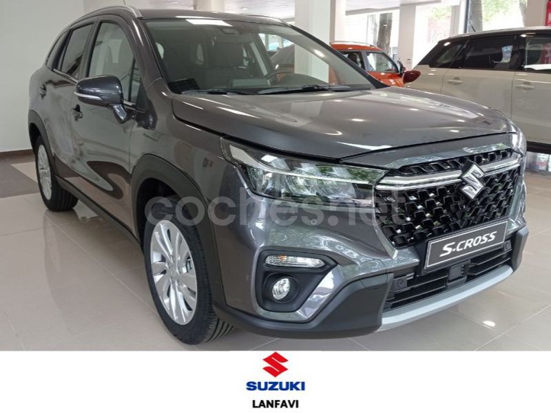 Usado Suzuki SX4 S-Cross 129 CV (94 kW) 2023 Gris / plata SUV