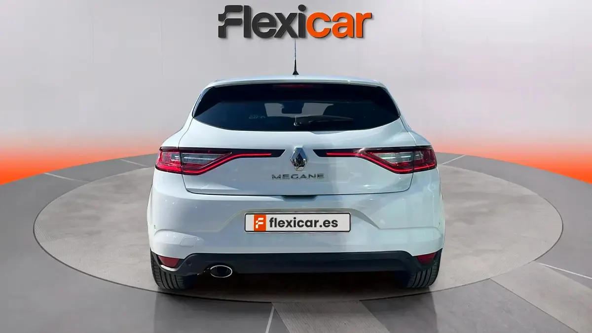 Usado Renault Mégane Bose Edition 110 CV (80 kW) 2017 Blanco Berlina