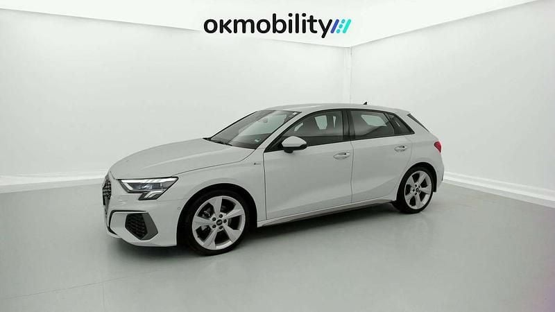 Usado Audi A3 S-Line 150 CV (110 kW) 2024 Blanco Familiar