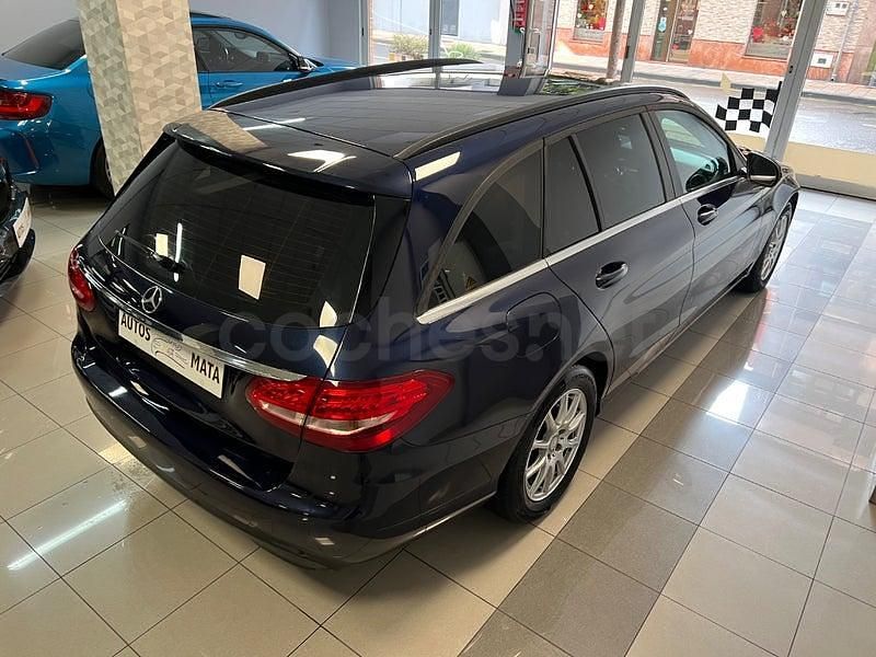 Usado Mercedes C220 170 CV (125 kW) 2016 Azul Familiar