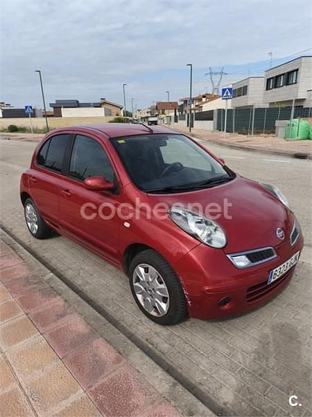 Usado Nissan Micra Acenta 88 CV (64 kW) 2008 Granate Berlina