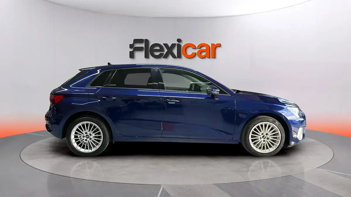 Usado Audi A3 Premium 116 CV (85 kW) 2022 Azul Berlina