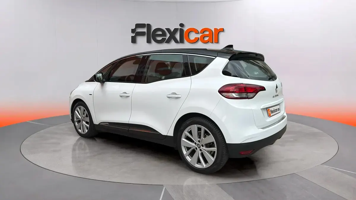 Usado Renault Scenic E-Tech LIMITED 140 CV (102 kW) 2018 Blanco Monovolumen