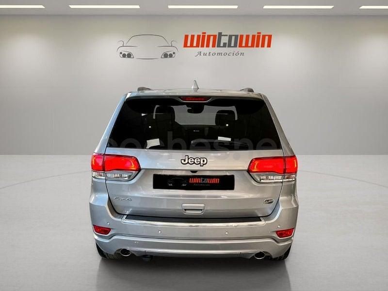 Usado Jeep Grand Cherokee Overland 250 CV (183 kW) 2019 Gris / plata SUV