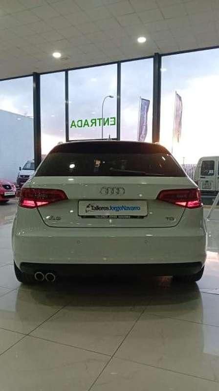 Usado Audi A3 Ambition 150 CV (110 kW) 2015 Blanco Berlina