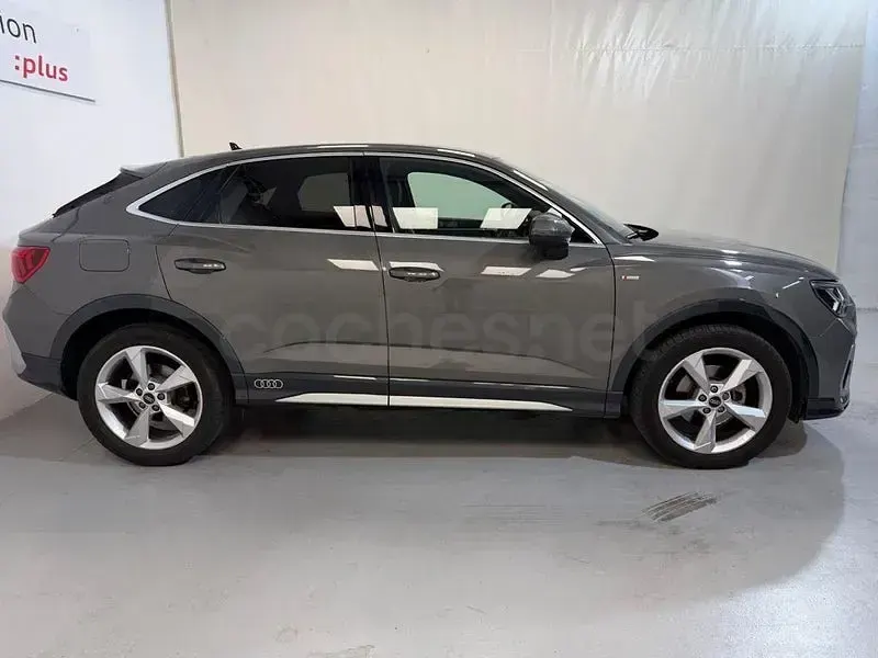 Usado Audi Q3 Sportback S-Line 150 CV (110 kW) 2023 Gris / plata SUV