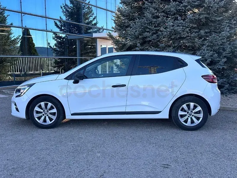 Usado Renault Clio V Intens 85 CV (62 kW) 2020 Blanco Berlina