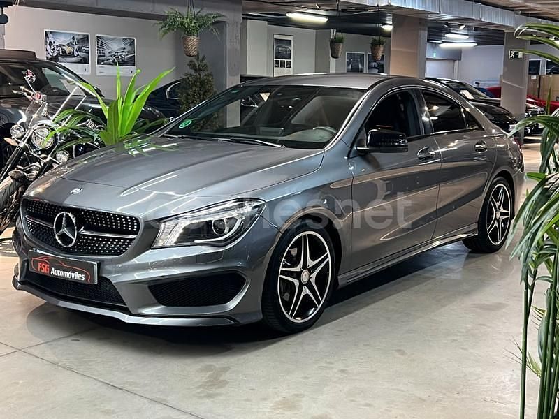 Gris / plata Usado 2015 Mercedes CLA200 AMG line Berlina | 21.990 € (Buen precio) - Imagen 1/4