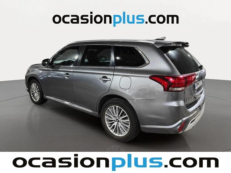 Usado Mitsubishi Outlander 224 CV (164 kW) 2019 Blanco SUV
