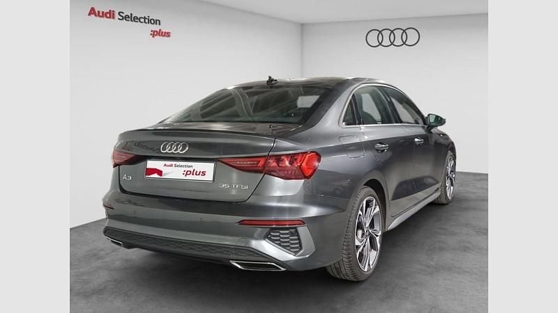 Usado Audi A3 S-Line 150 CV (110 kW) 2024 Gris daytona (efecto perla) Berlina