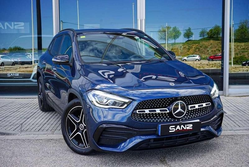 Usado Mercedes GLA200 150 CV (110 kW) 2021 Azul SUV