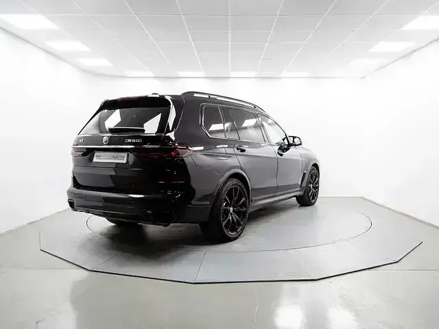 Usado BMW X7 M Sport 530 CV (389 kW) 2023 Negro SUV