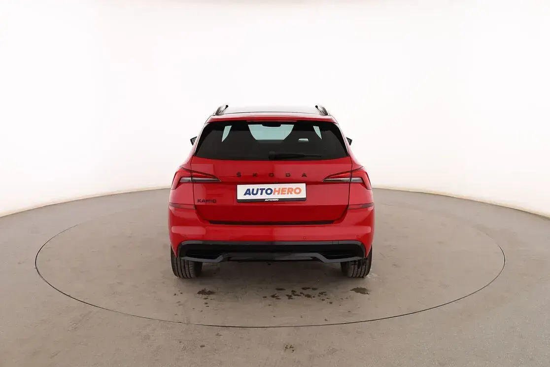 Usado Skoda Kamiq Monte Carlo 150 CV (110 kW) 2023 Rojo SUV