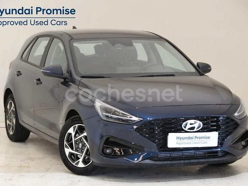 Usado Hyundai i30 120 CV (88 kW) 2024 Azul Berlina
