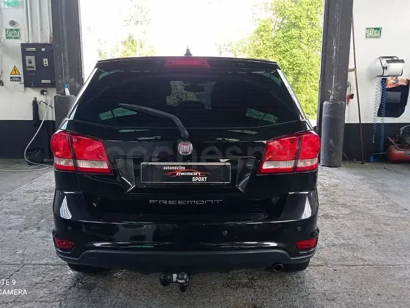 Usado Fiat Freemont Lounge 140 CV (102 kW) 2012 Negro SUV