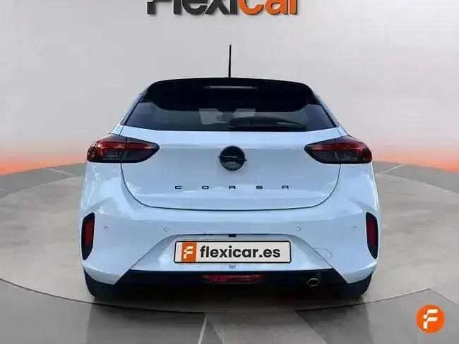 Usado Opel Corsa 100 CV (73 kW) 2024 Blanco Berlina