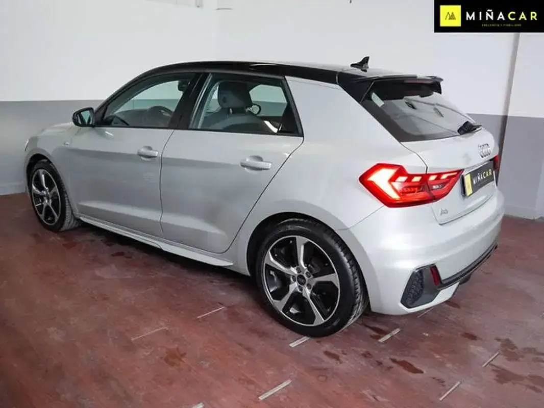 Usado Audi A1 Sportback 110 CV (80 kW) 2023 Gris Utilitario