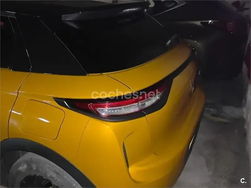 Usado DS Automobiles DS3 Crossback So Chic 130 CV (95 kW) 2020 Amarillo SUV
