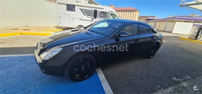 Usado Mercedes CLS500 306 CV (225 kW) 2006 Negro Coupe