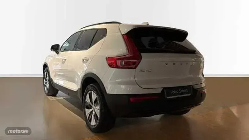 Nuevo Volvo XC40 Core 163 CV (119 kW) 2026 Blanco SUV