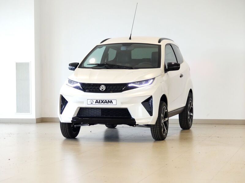 Blanco Usado 2023 Aixam e-Crossover | 16.000 € - Imagen 1/4