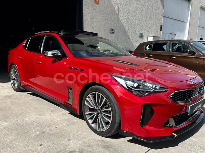 Granate Usado 2018 Kia Stinger Berlina | 34.999 € - Imagen 1/4