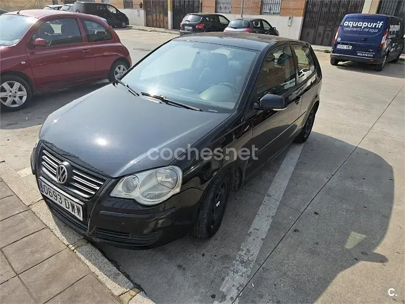 Usado VW Polo Match 70 CV (51 kW) 2006 Negro Utilitario