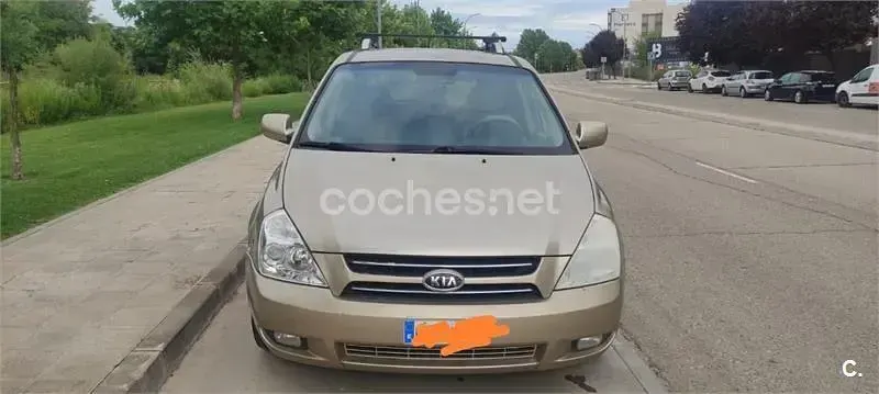 Usado Kia Carnival EX 144 CV (105 kW) 2006 Beige Monovolumen