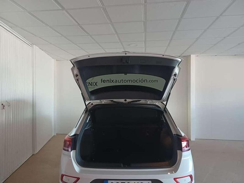 Usado VW T-Roc Life 110 CV (80 kW) 2022 Blanco SUV
