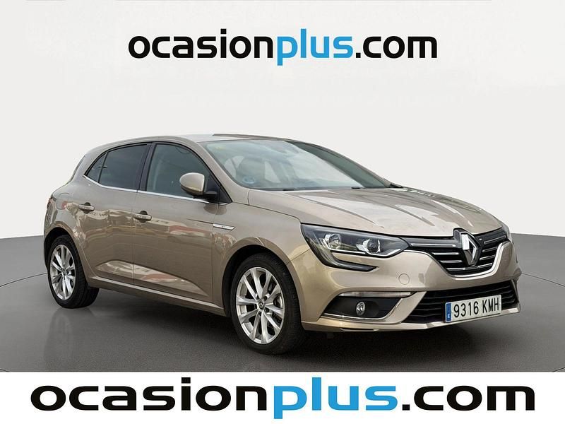 Usado Renault Mégane IV Zen 110 CV (80 kW) 2018 Dorado Utilitario