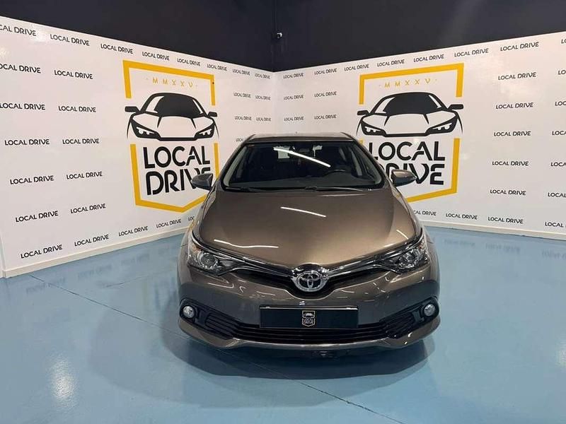 Brugt Toyota Auris Active 116 HK (85 kW) 2017 Grå Hatchback