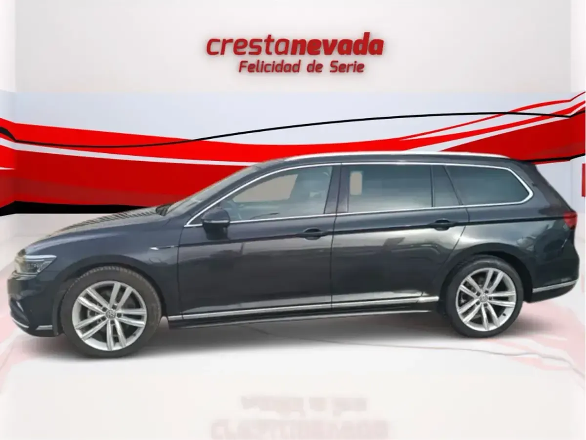 Usado VW Passat R-line 150 CV (110 kW) 2021 Negro Familiar